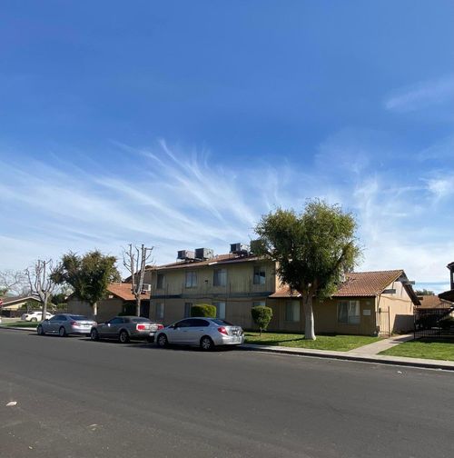 130-657 W Parlier Ave, Reedley, CA, 93654-2039 | Card Image