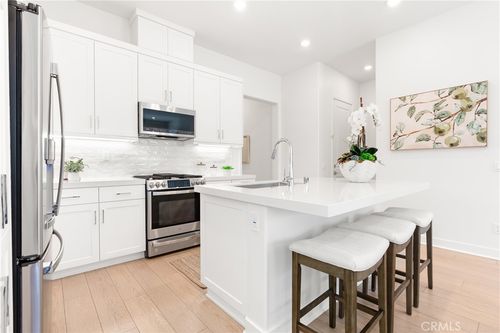 806 Sunrise Rd, Rancho Mission Viejo, CA, 92694-1696 | Card Image