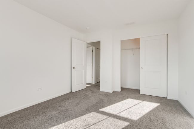 8530 Sperry Ct, Townhouse with 3 bedrooms, 3 bathrooms and 2 parking in Woodridge IL | Image 23