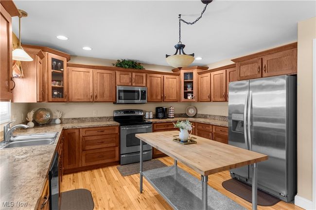 Kitchen | Image 16