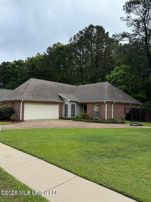 124 Cowles Creek Rd, Clinton, MS, 39056-6243 | Card Image