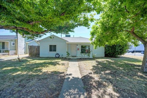2993 Kroy Way, Sacramento, CA, 95817-2634 | Card Image