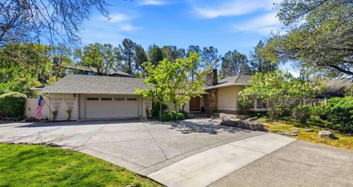 8860 Auburn Valley Rd, Auburn, CA, 95602-9257 | Card Image