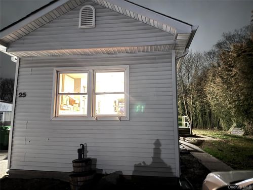25 Buttercup Dr, Bohemia, NY, 11716-4005 | Card Image