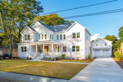 362 6th Ave, Mount Pleasant, SC, 29464-2817 | Card Image