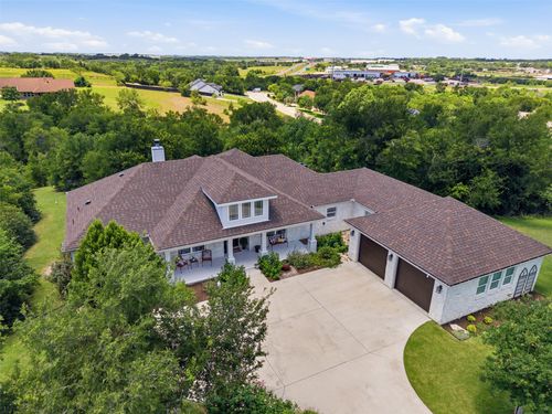 1804 Tanner Loop, Taylor, TX, 76574-4008 | Card Image