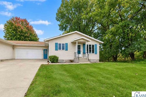 1327 S German Street, New Ulm, MN, 56073 | Card Image
