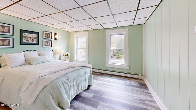 208 Columbia St, House other with 4 bedrooms, 1 bathrooms and 2 parking in Adams MA | Image 37