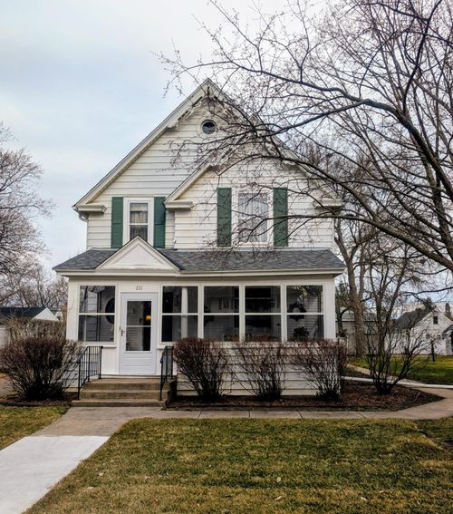 221 11th Ave N, Hopkins, MN, 55343-7361 | Card Image