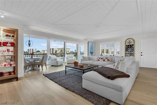 403-222 Harbour Dr, NAPLES, FL, 34103-4002 | Card Image