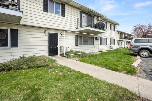 a4-3301 Cherry Lane N, Fargo, ND, 58102 | Card Image