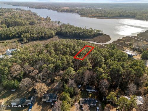 227 Youpon Dr, Hubert, NC, 28539-3857 | Card Image