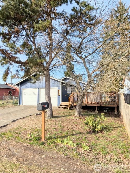 1710 W Young St, Elma, WA, 98541-9398 | Card Image