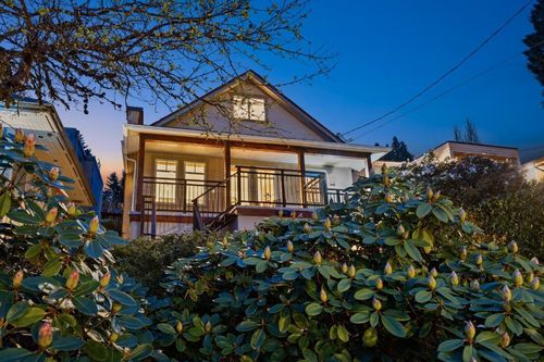 272 Osborne Road, North Vancouver, BC, V7N1M1 | Card Image