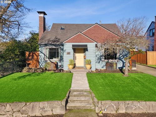 112 W 35th St, Vancouver, WA, 98660-1915 | Card Image