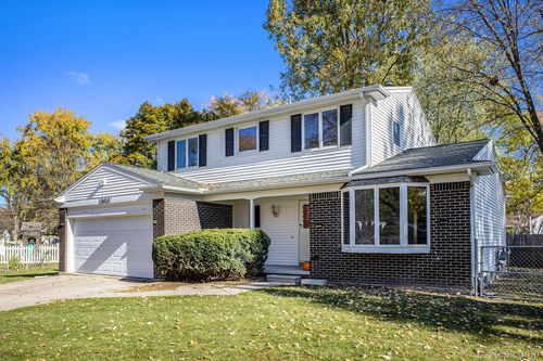 1968 Rutgers Cir, East Lansing, MI, 48823-1452 | Card Image