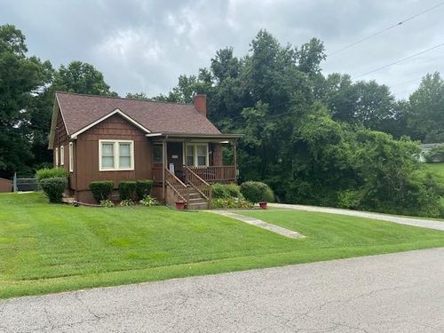 200 Cedar St, Central City, KY, 42330-1939 | Card Image