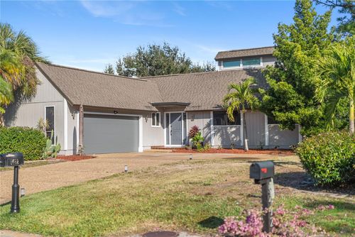 5482 Beneva Woods Cir, SARASOTA, FL, 34233-4119 | Card Image