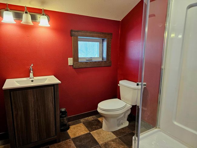 Upper Bath | Image 17