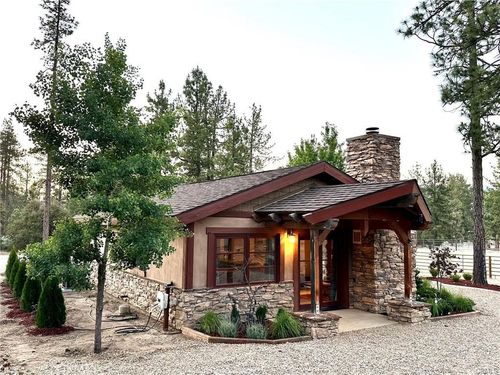 35650 Pyramid Peak Rd, Mountain Center, CA, 92561-4060 | Card Image