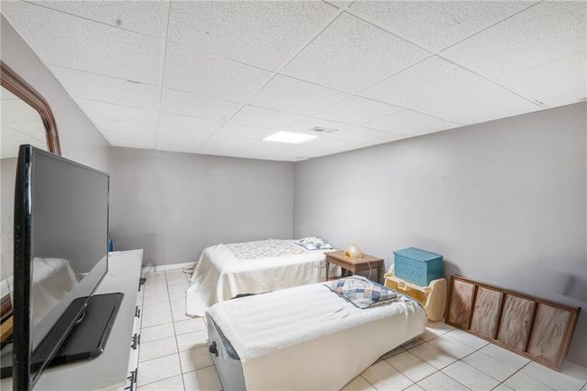 4983 Arcado Rd Sw, House other with 5 bedrooms, 2 bathrooms and 6 parking in Lilburn GA | Image 31