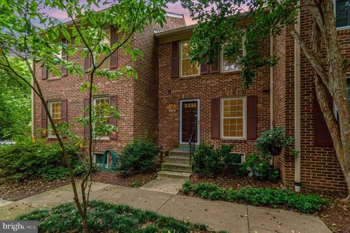 2-2446 S Walter Reed Dr, ARLINGTON, VA, 22206-4091 | Card Image
