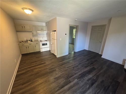 1592 Woodland Dr, Mt Zion, IL, 62549-1167 | Card Image