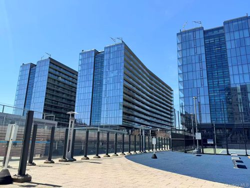 16d-131-03 40th Rd, Flushing, NY, 11354-5223 | Card Image