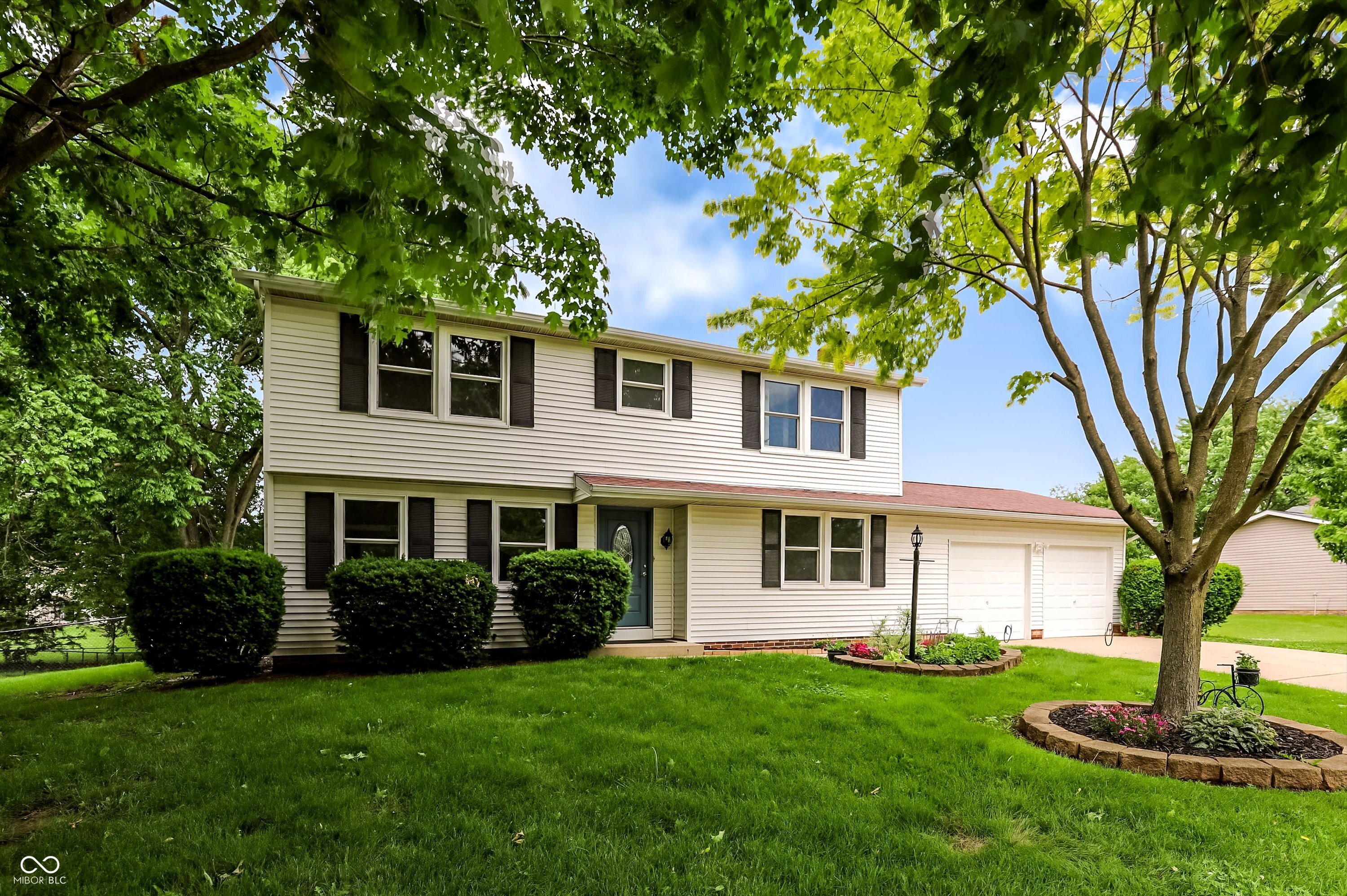 11357 Wood Creek Dr, Sold in Carmel - eXp Realty