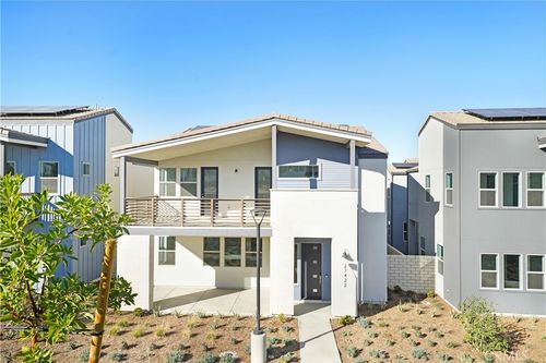 27422 Creekwood St, Westlake Village, CA, 91361 | Card Image