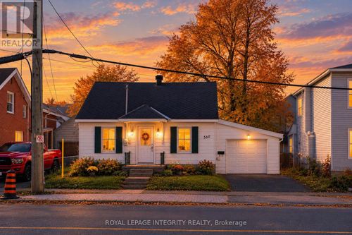 560 Kirkwood Ave, Ottawa, ON, K1Z5X4 | Card Image