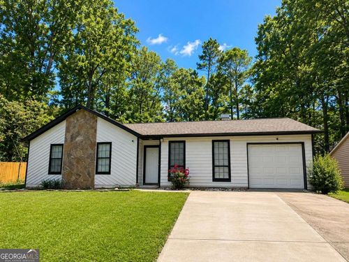 824 Greenhedge Dr, Stone Mountain, GA, 30088-2252 | Card Image