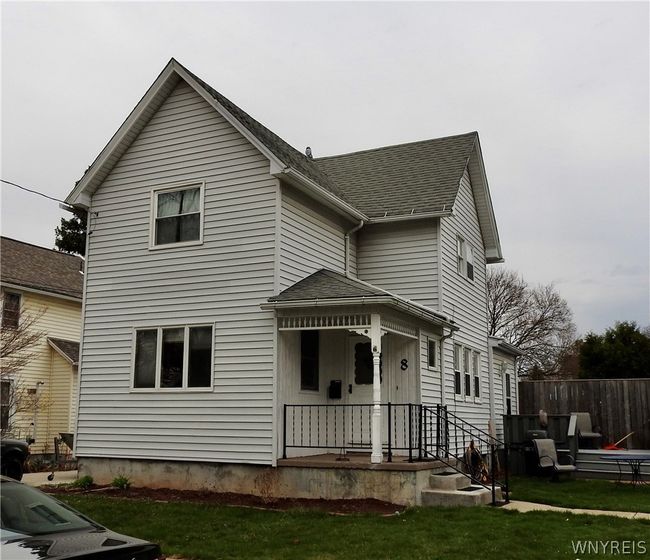 8 Mccue Avenue, House other with 3 bedrooms, 1 bathrooms and null parking in Lockport-City NY | Image 1