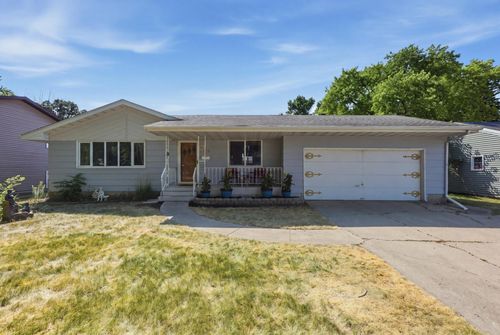 1119 9th St N, Moorhead, MN, 56560-1511 | Card Image