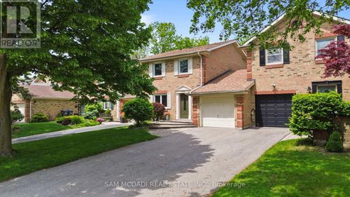 2707 Jerring Mews, Mississauga, ON, L5L2M7 | Card Image