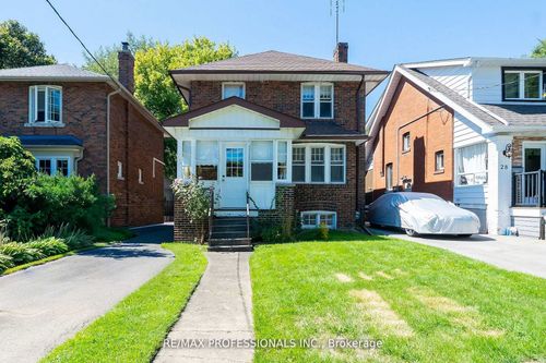 24 Queens Ave, Etobicoke, ON, M8V2N1 | Card Image