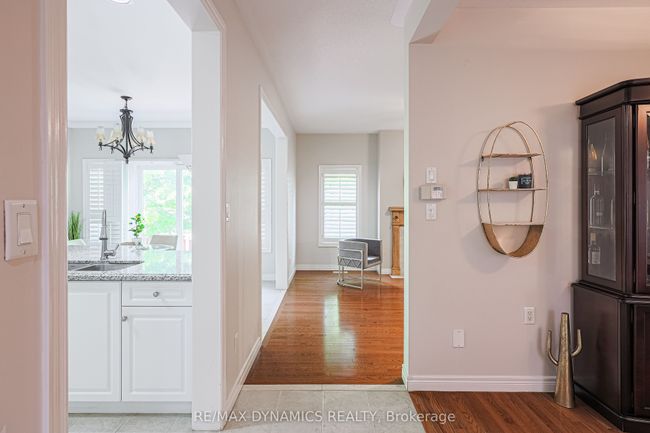 2381 Grand Oak Trail, House other with 4 bedrooms, 4 bathrooms and 2 parking in Oakville ON | Image 8