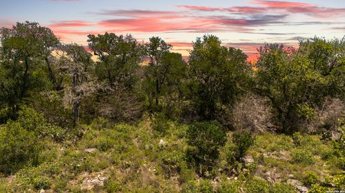 189 Morning View Dr, New Braunfels, TX, 78132-3563 | Card Image