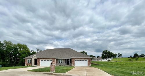 826 Destiny Dr, Villa Ridge, MO, 63089-1831 | Card Image