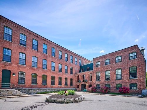 unit-305-71 Princeton St, North Chelmsford, MA, 01863-1556 | Card Image