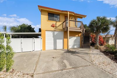 13514 Garris Drive, House other with 3 bedrooms, 3 bathrooms and null parking in Hudson FL | Image 2