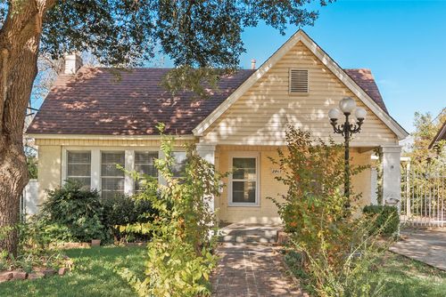 2861 W 12th St, Dallas, TX, 75211-2708 | Card Image