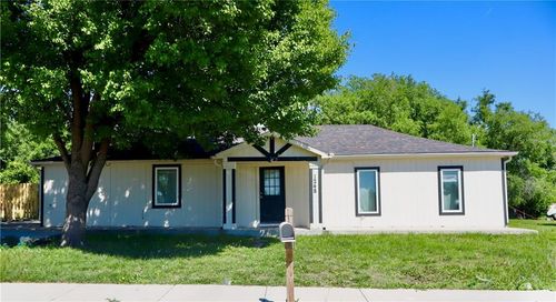 1248 S Brockway St, Olathe, KS, 66061-5228 | Card Image