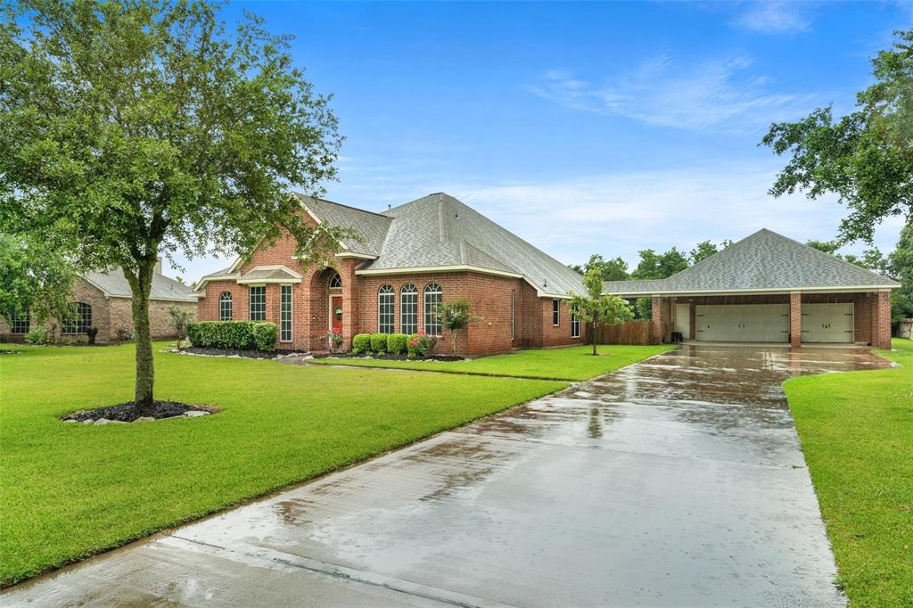 Tumblewood Dr, Baytown, TX 77523