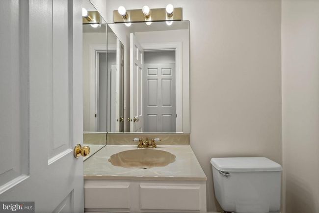 APT-7 - 3333 N St Nw, Condo with 2 bedrooms, 3 bathrooms and null parking in WASHINGTON DC | Image 8