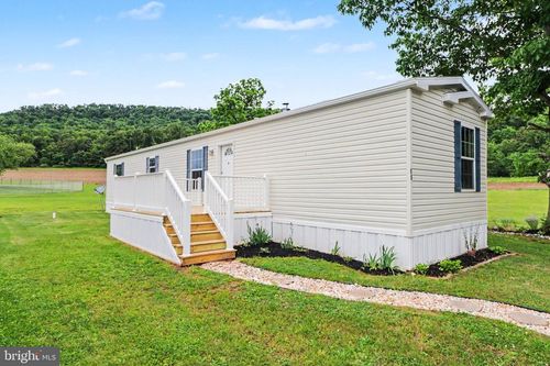 66 Kip Rd, HALIFAX, PA, 17032-9497 | Card Image