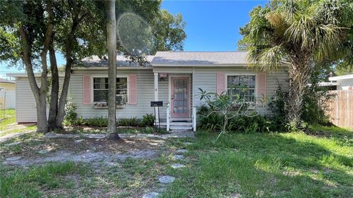 8211 Diagonal Rd N, ST PETERSBURG, FL, 33702-3648 | Card Image