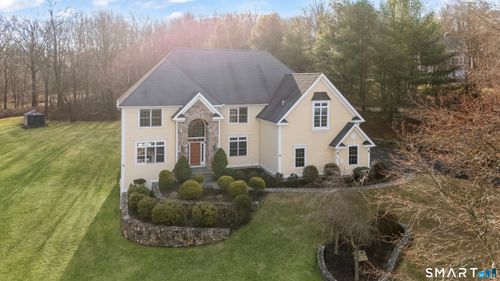 68 Charter Ridge Dr, Sandy Hook, CT, 06482-1574 | Card Image