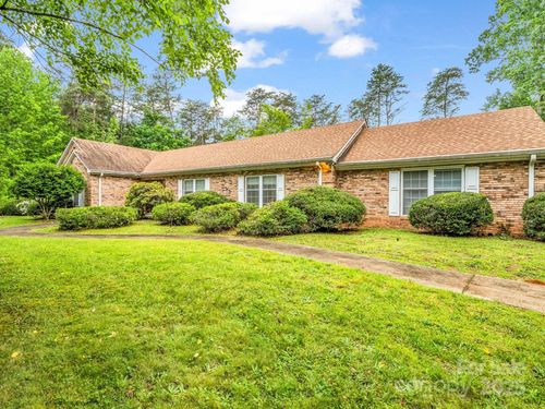 2000 Golf Course Rd, Columbus, NC, 28722-5429 | Card Image