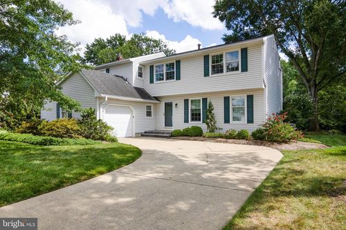 223 Champion Way, Sewell, NJ, 08080-1646 | Card Image